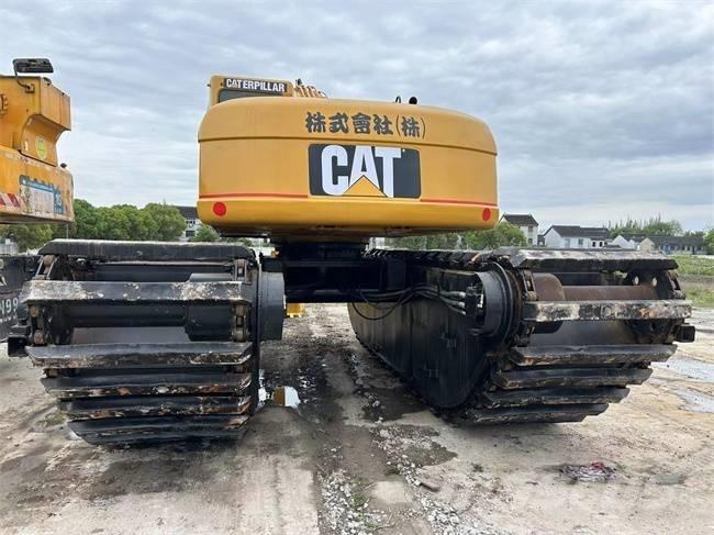 CAT 320 C Escavadoras anfíbias