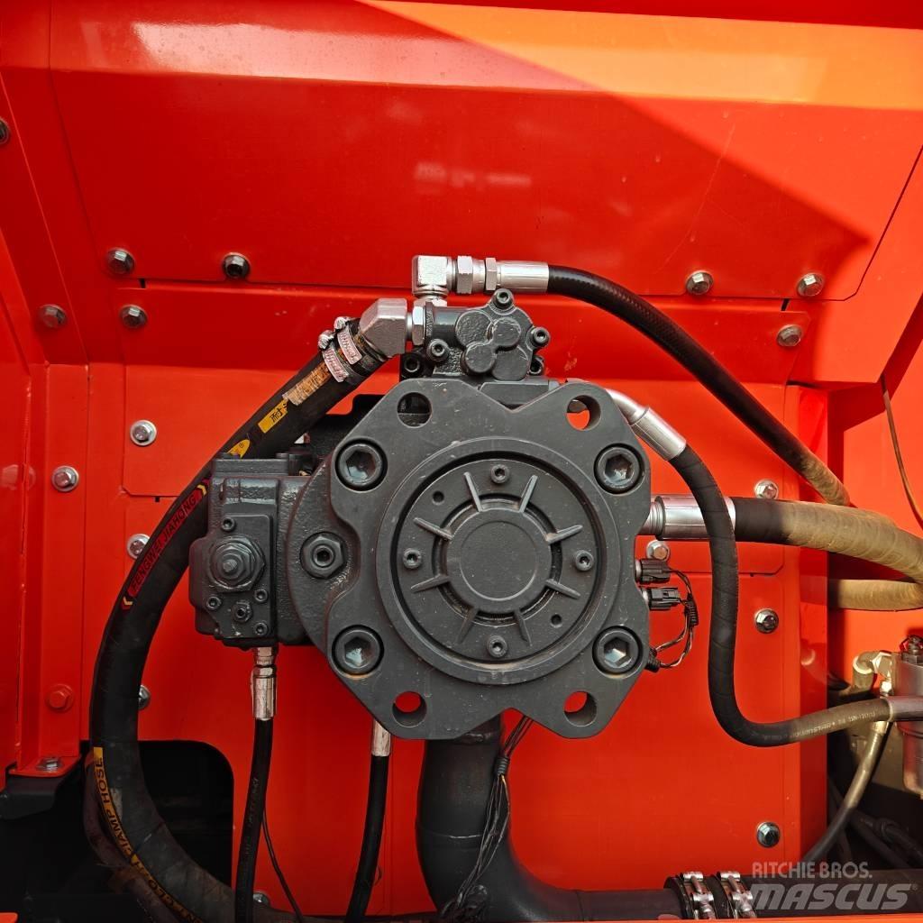 Doosan DX300LC-9C Escavadoras de rastos