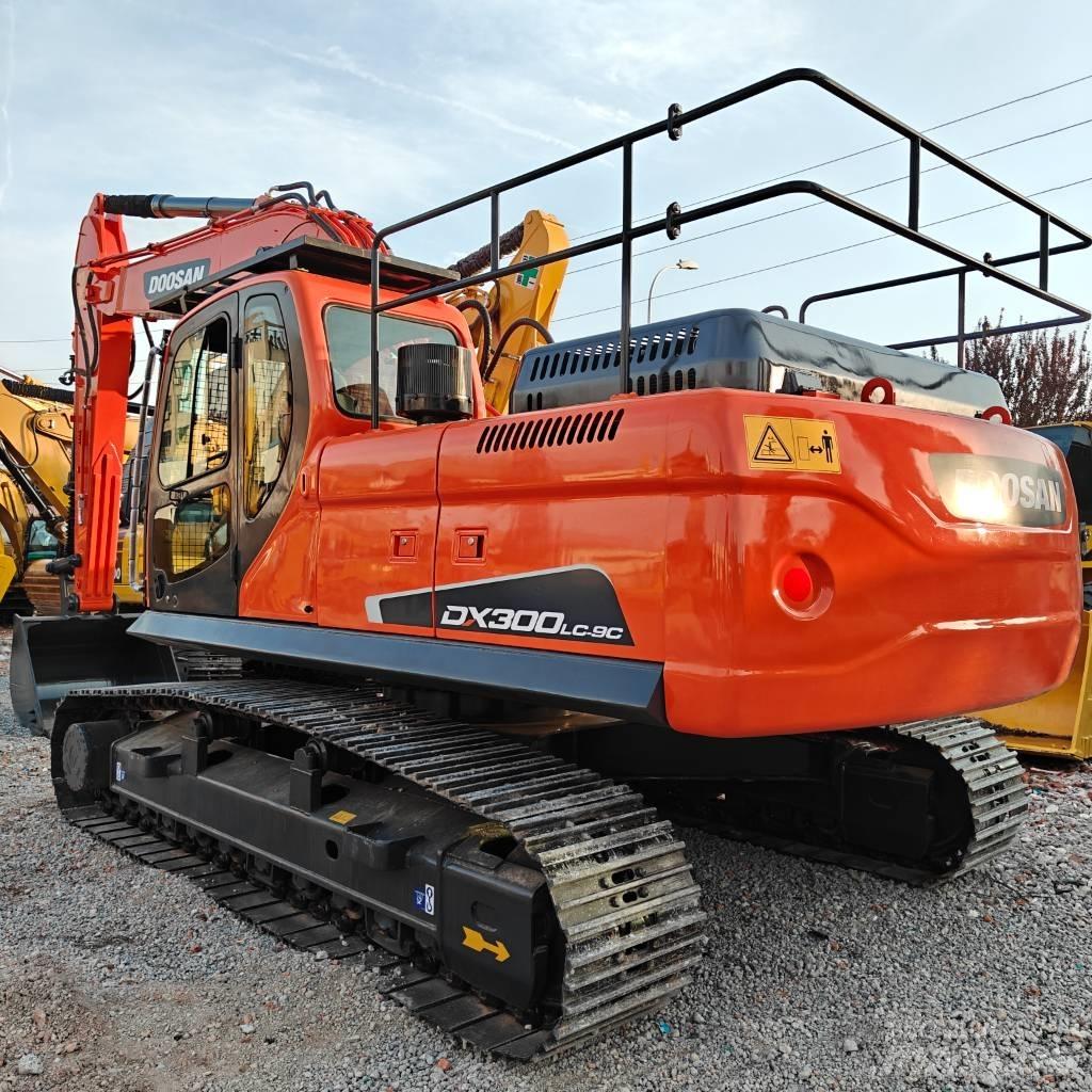 Doosan DX300LC-9C Escavadoras de rastos