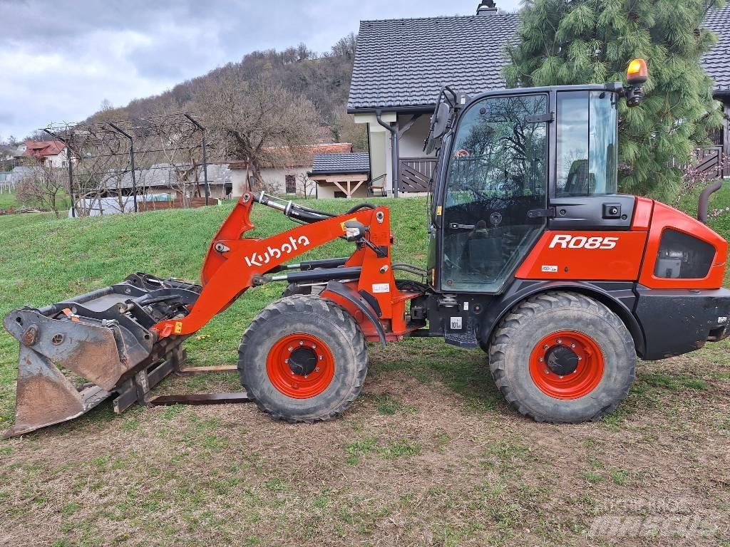 Kubota R 085 Pás carregadoras de rodas