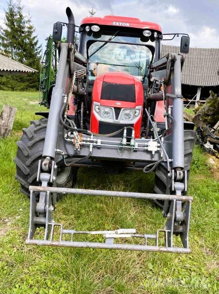 Zetor FORTERRA 140 Tratores Agrícolas usados