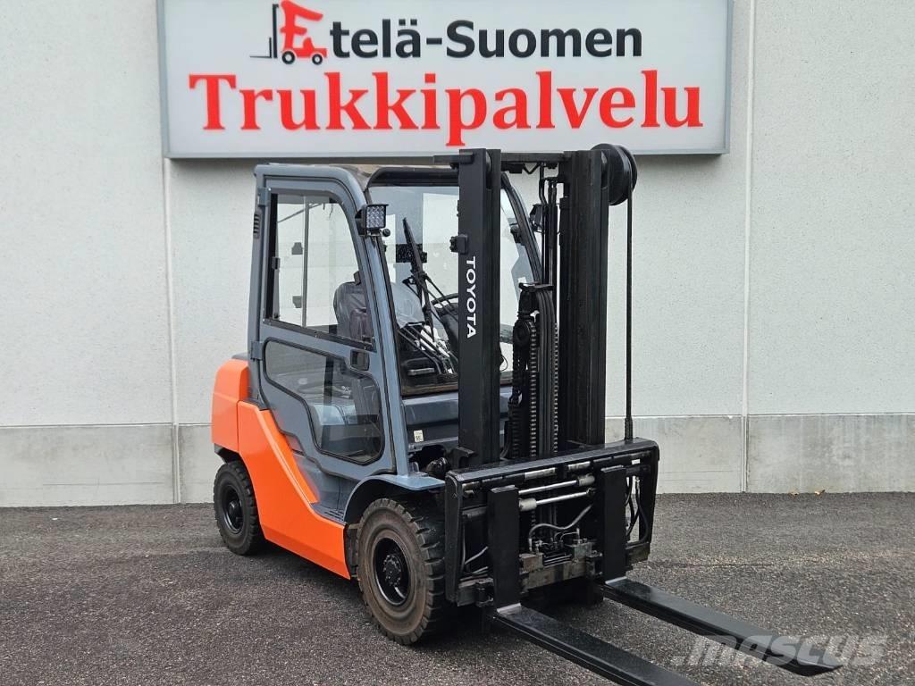 Toyota 02-8 FDF 25 Empilhadores Diesel