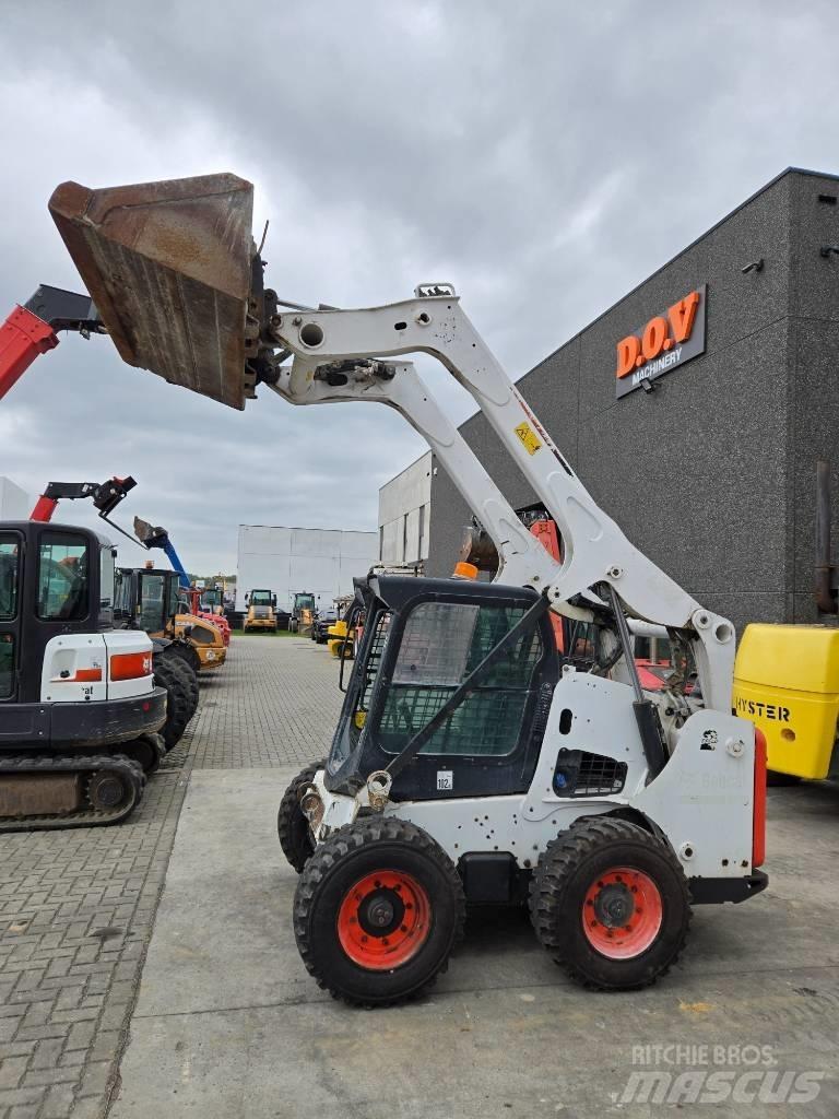 Bobcat S 770 Carregadoras de direcção deslizante