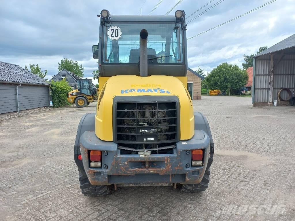 Komatsu WA 80-6 Pás carregadoras de rodas