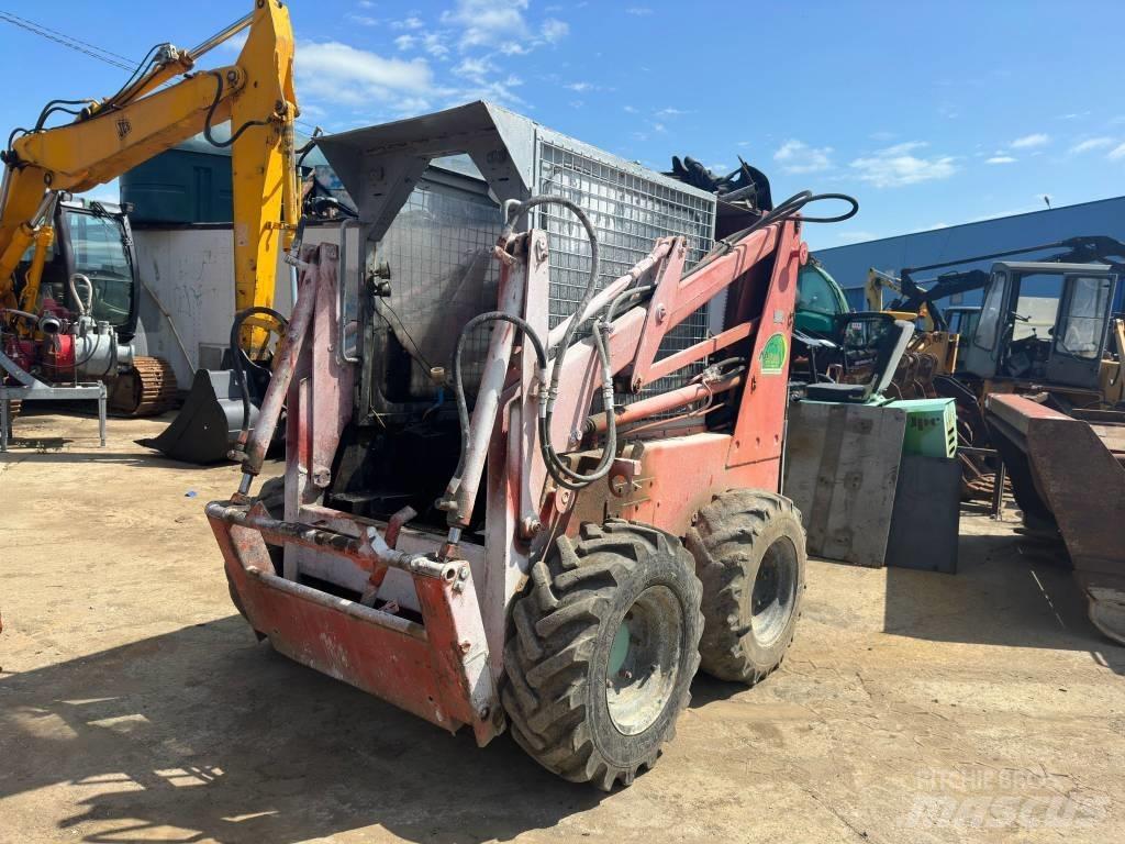 Unirak 600 Carregadoras de direcção deslizante