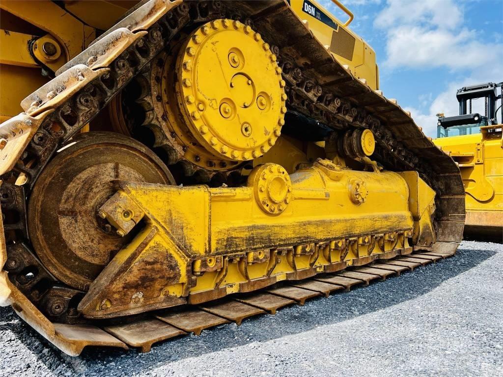 CAT D 6 N XL Dozers - Tratores rastos