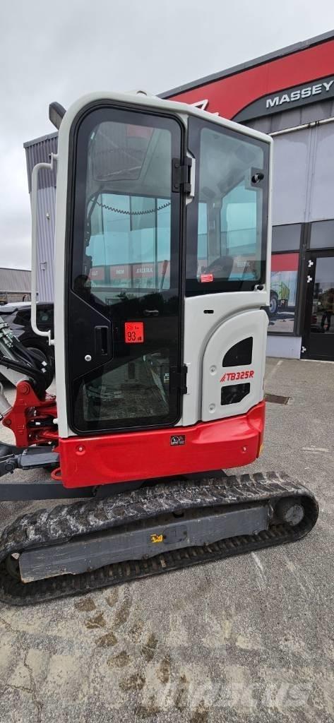 Takeuchi TB 325 R Mini Escavadoras <7t