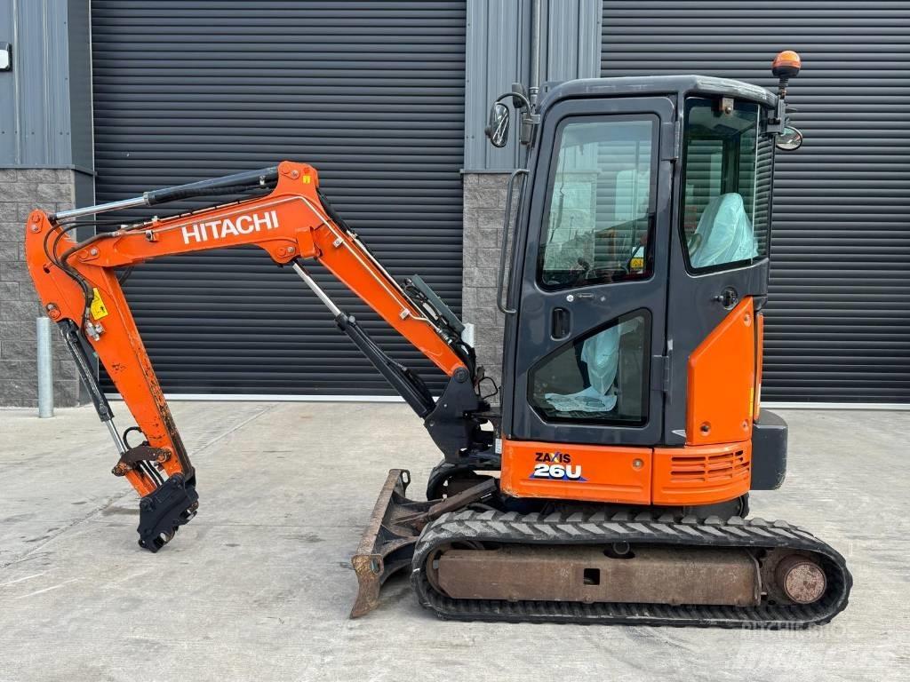 Hitachi ZX 26 U-6 cr Mini Escavadoras <7t