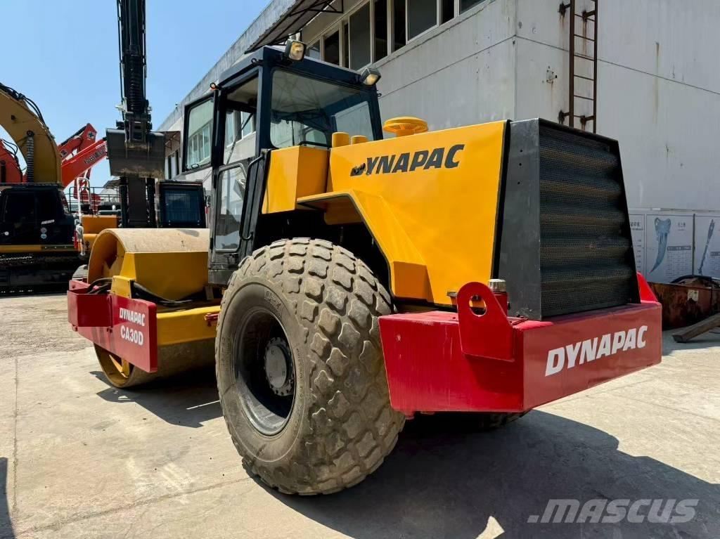 Dynapac CA 30 D Cilindros Compactadores monocilíndricos
