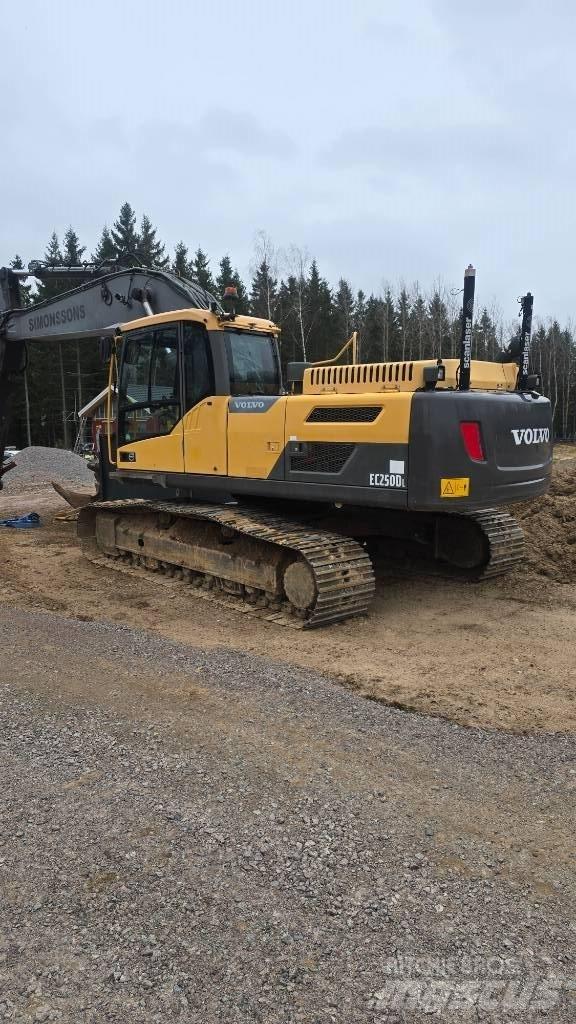 Volvo EC 250 D L Escavadoras de rastos