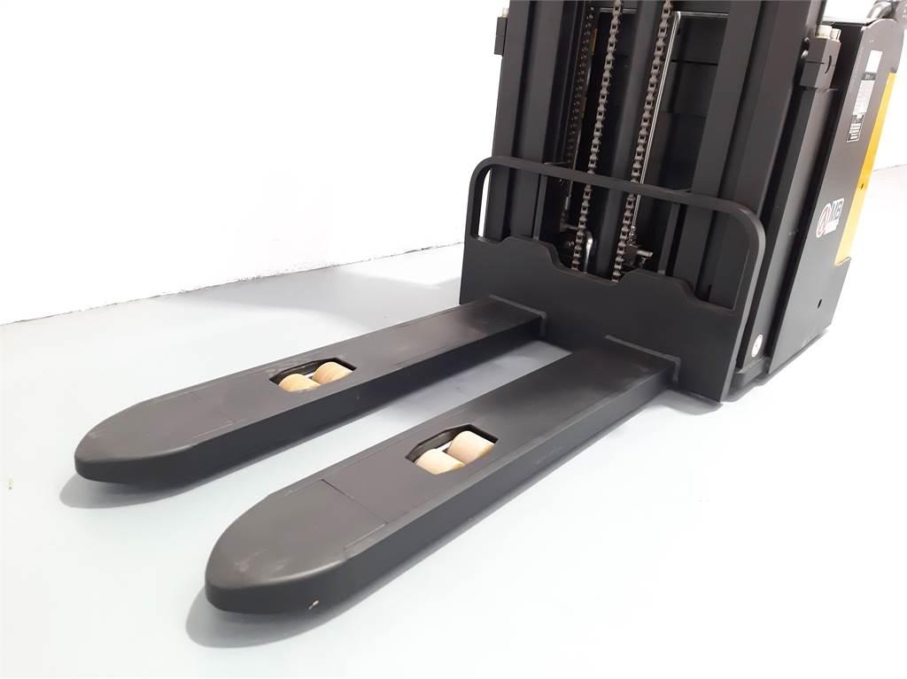  ES20 20RAS 3F550 Porta-paletes com plataforma