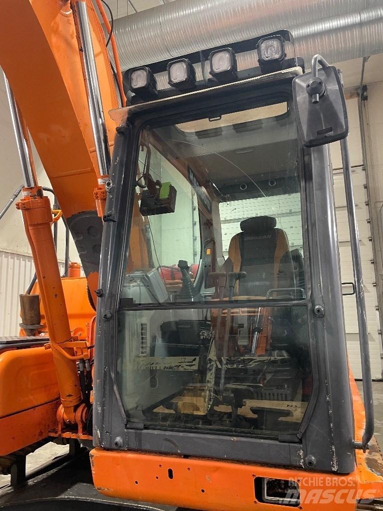 Doosan DX 160 Escavadoras de rastos