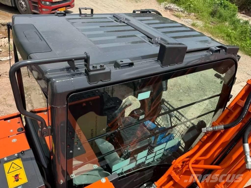 Hitachi ZX 130-6 Escavadoras de rastos