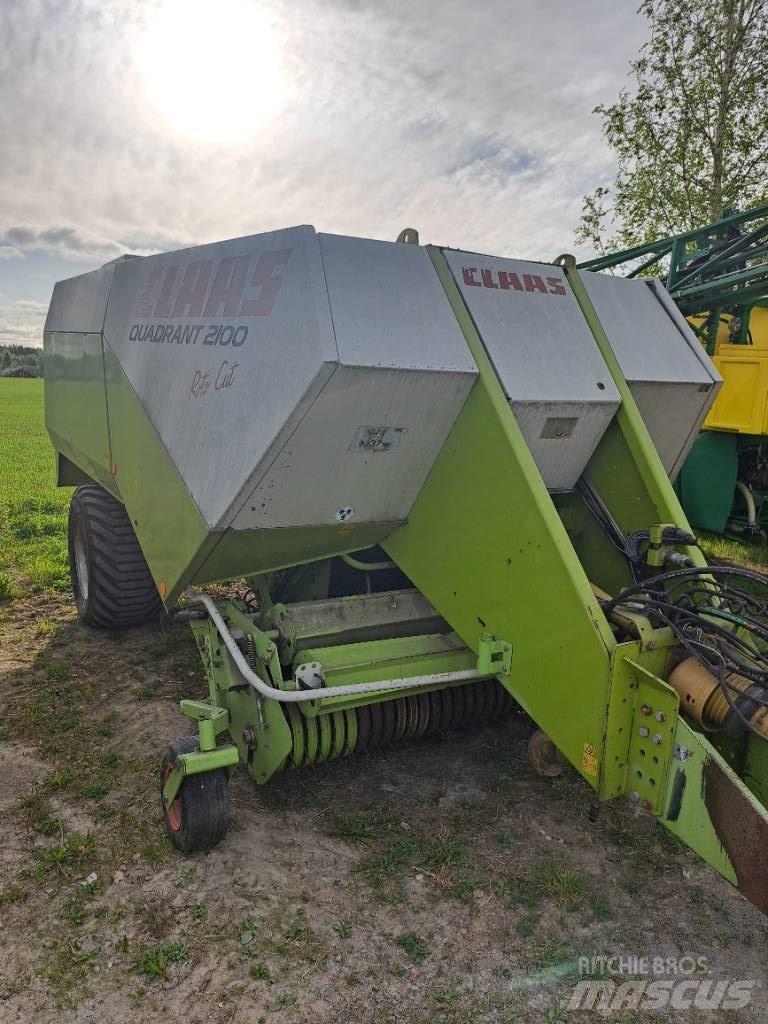CLAAS 2100RC Enfardadeira de fardos quadrados