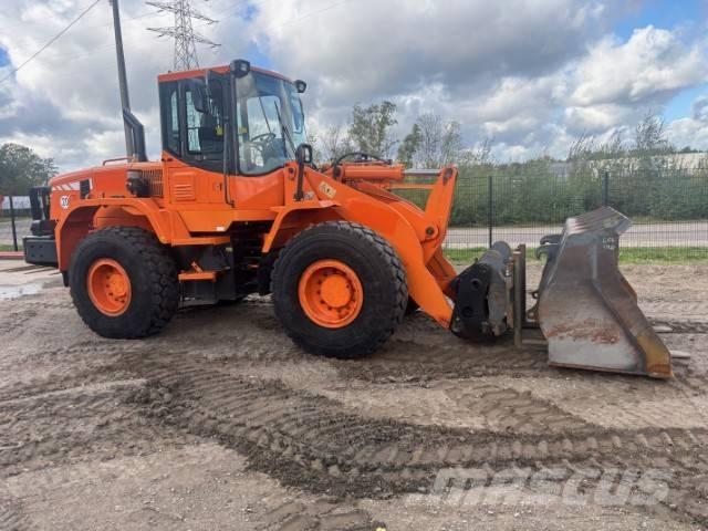 Doosan DL 200 Pás carregadoras de rodas