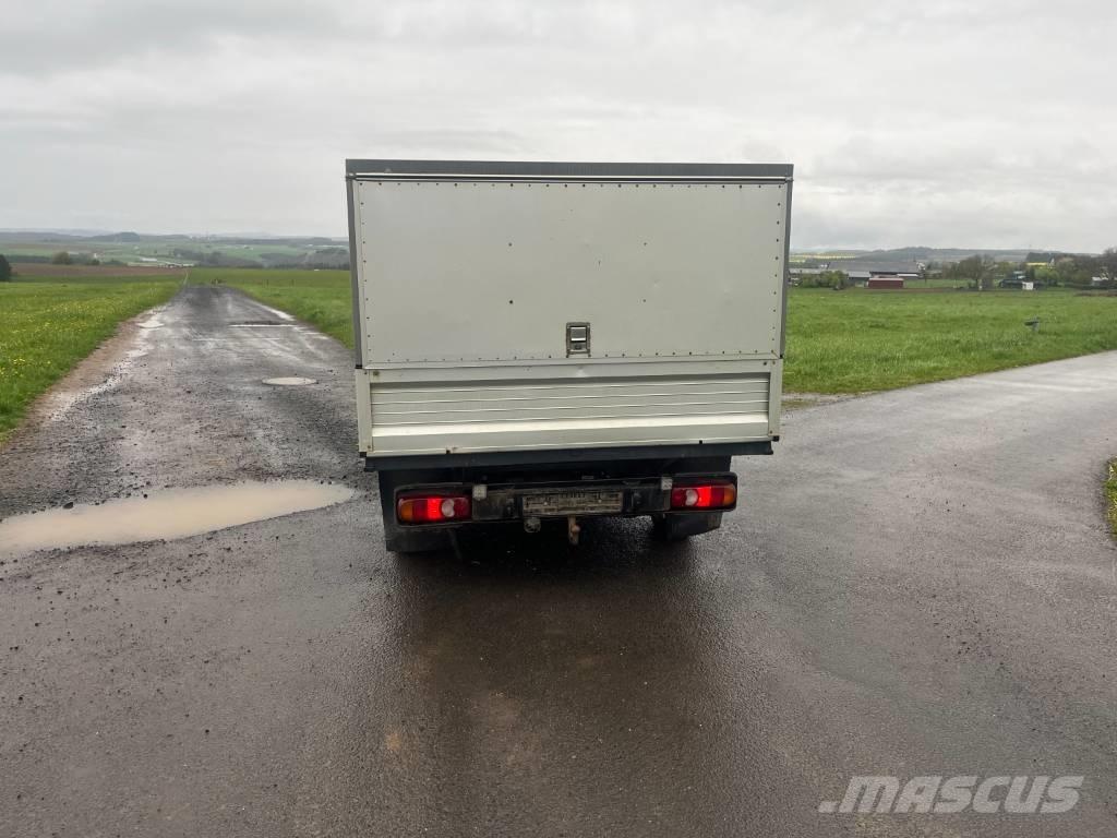 Volkswagen T5 Camiões de caixa fechada