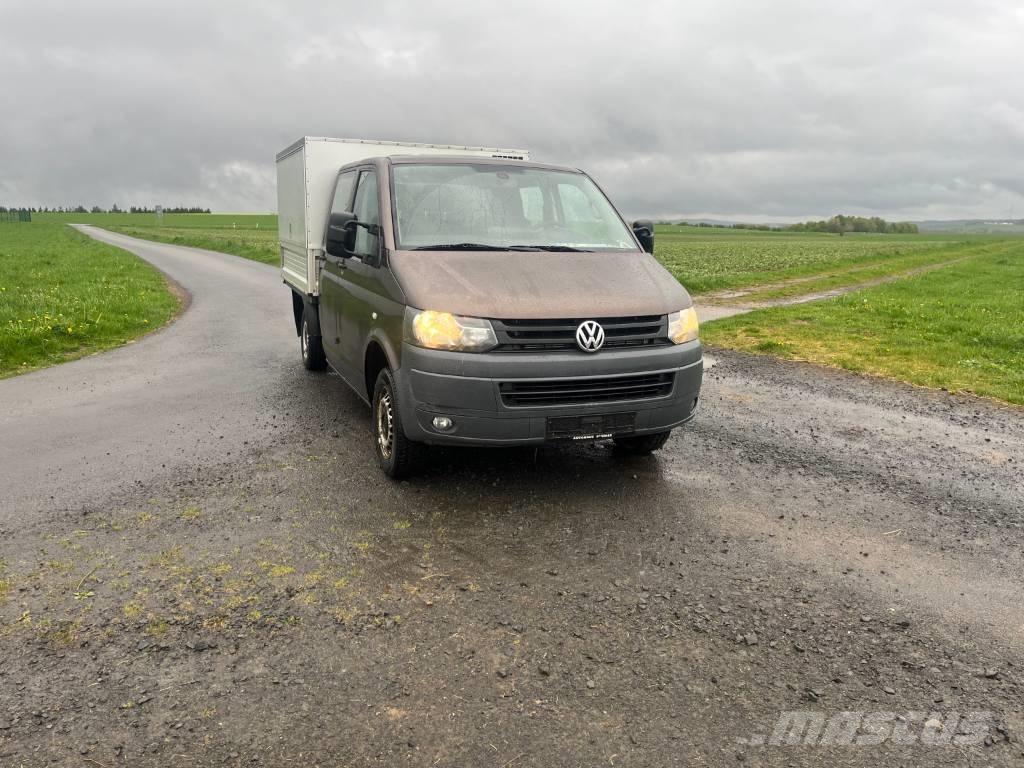 Volkswagen T5 Camiões de caixa fechada