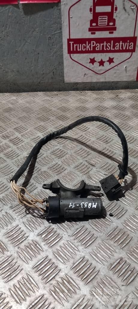 MAN TGA   81464336004 Cabines e interior