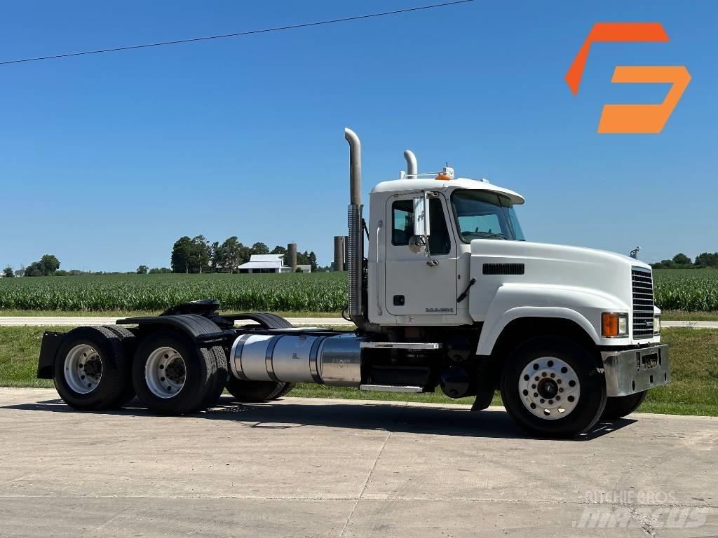 Mack CH 613 Tractores (camiões)