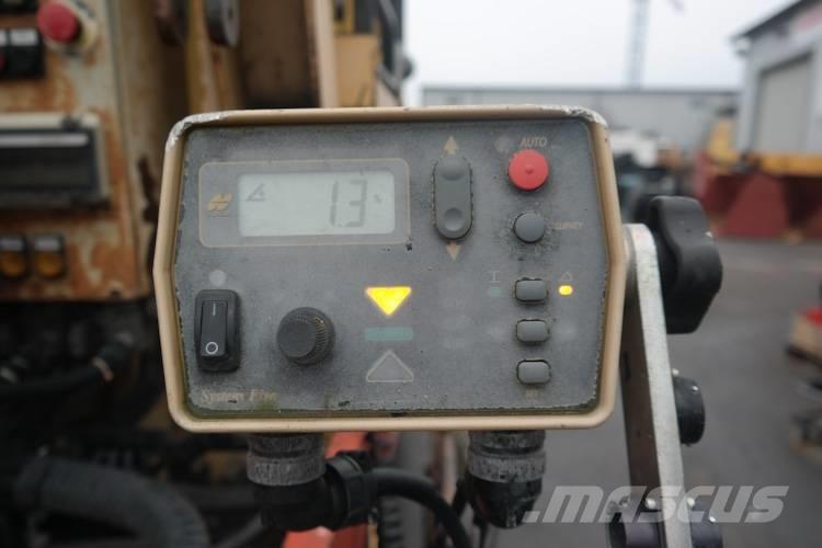 Dynapack F121 4WD Pavimentadoras de asfalto