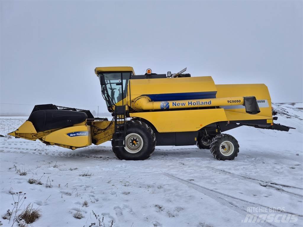 New Holland TC5050 Ceifeiras debulhadoras