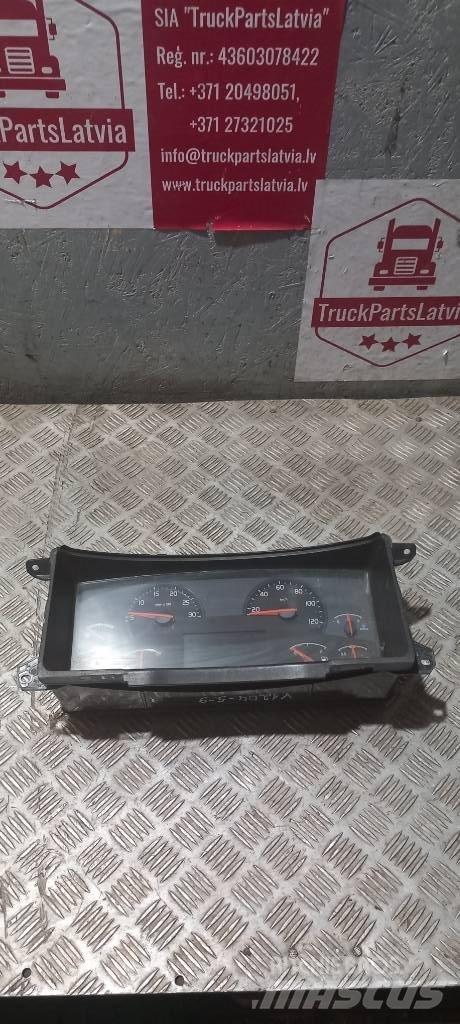 Volvo FH 12    21542184 Cabines e interior