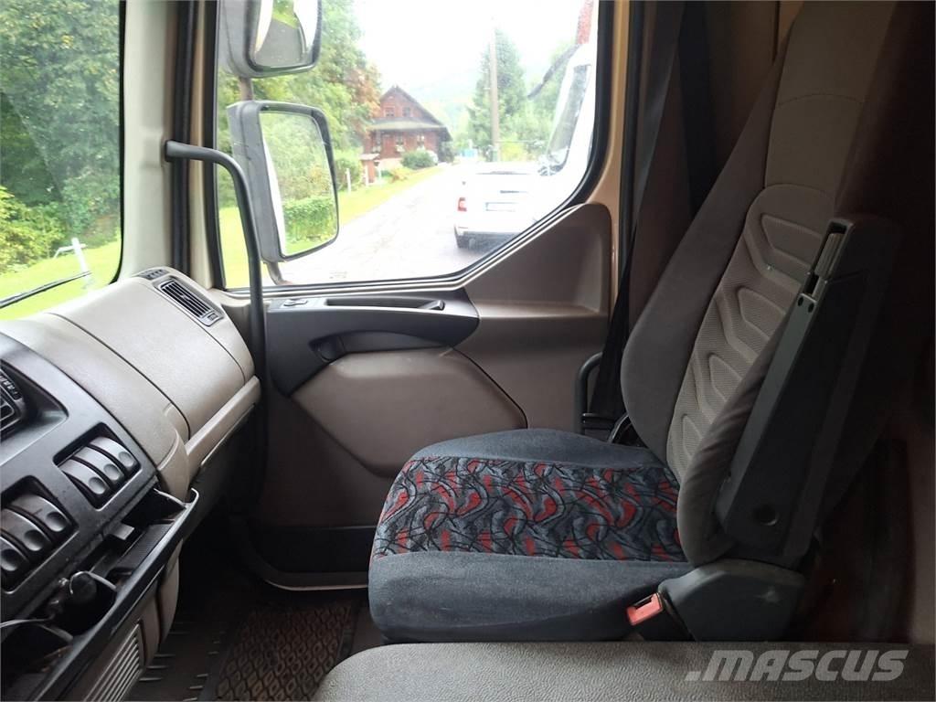 DAF FA LF 45.220 Camiões de chassis e cabine