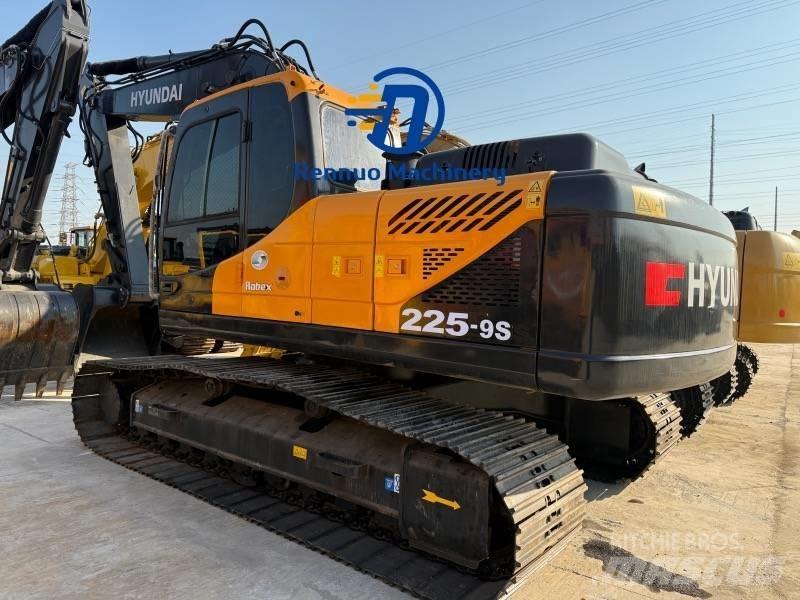 Hyundai 225-9S Escavadoras de rastos