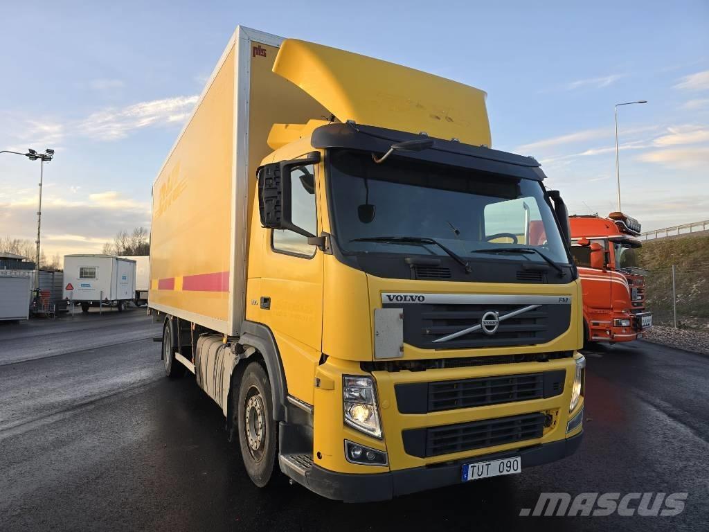 Volvo FM 330 Camiões de caixa fechada