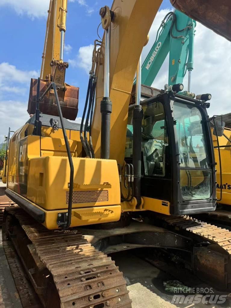 CAT 320 E Escavadoras Midi 7t - 12t