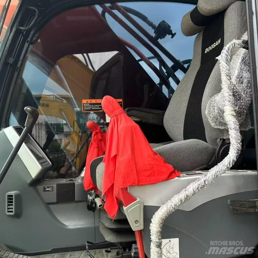 Doosan 225LC-9 Escavadoras de rastos