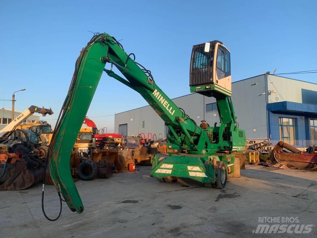 Minelli CM210 Escavadoras de rodas