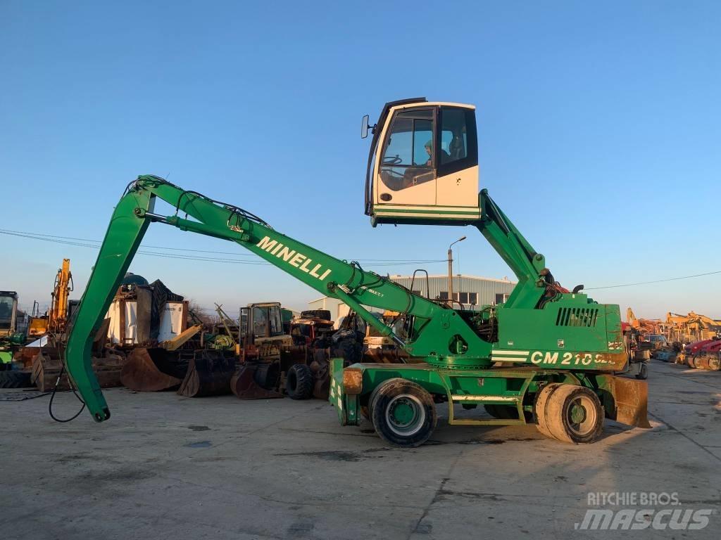 Minelli CM210 Escavadoras de rodas