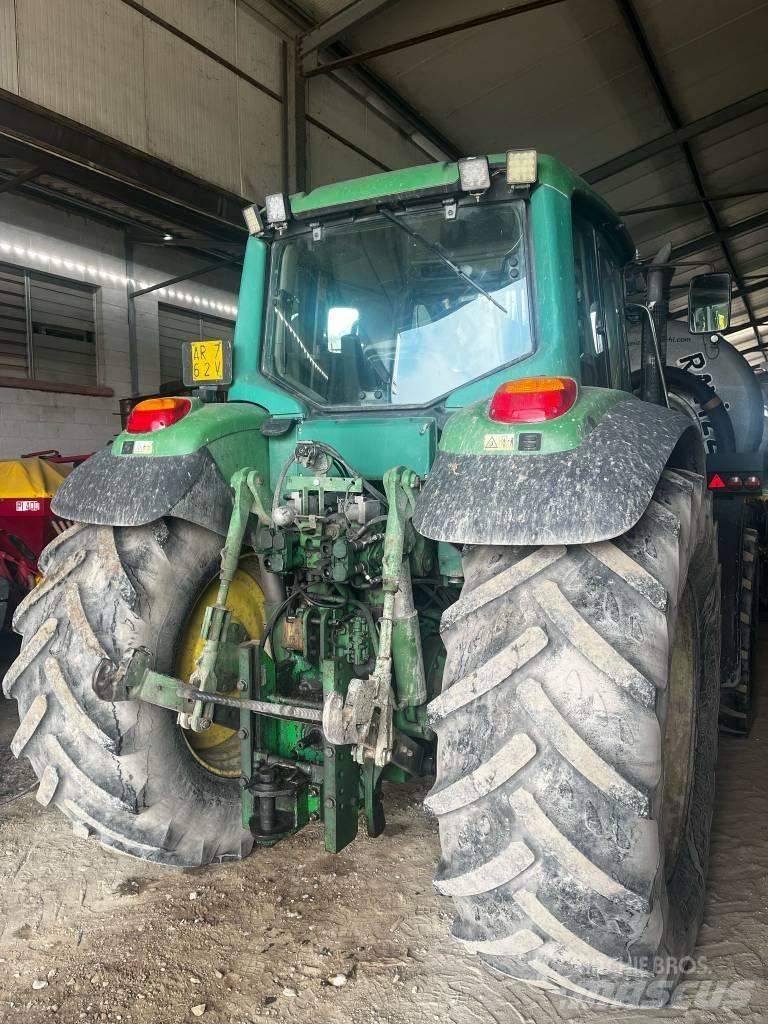 John Deere 6820 Tratores Agrícolas usados