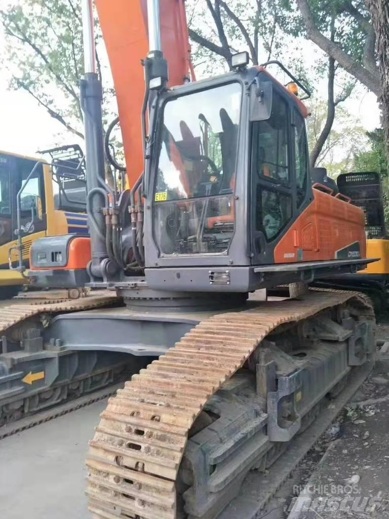 Doosan DX 530 Escavadoras Midi 7t - 12t