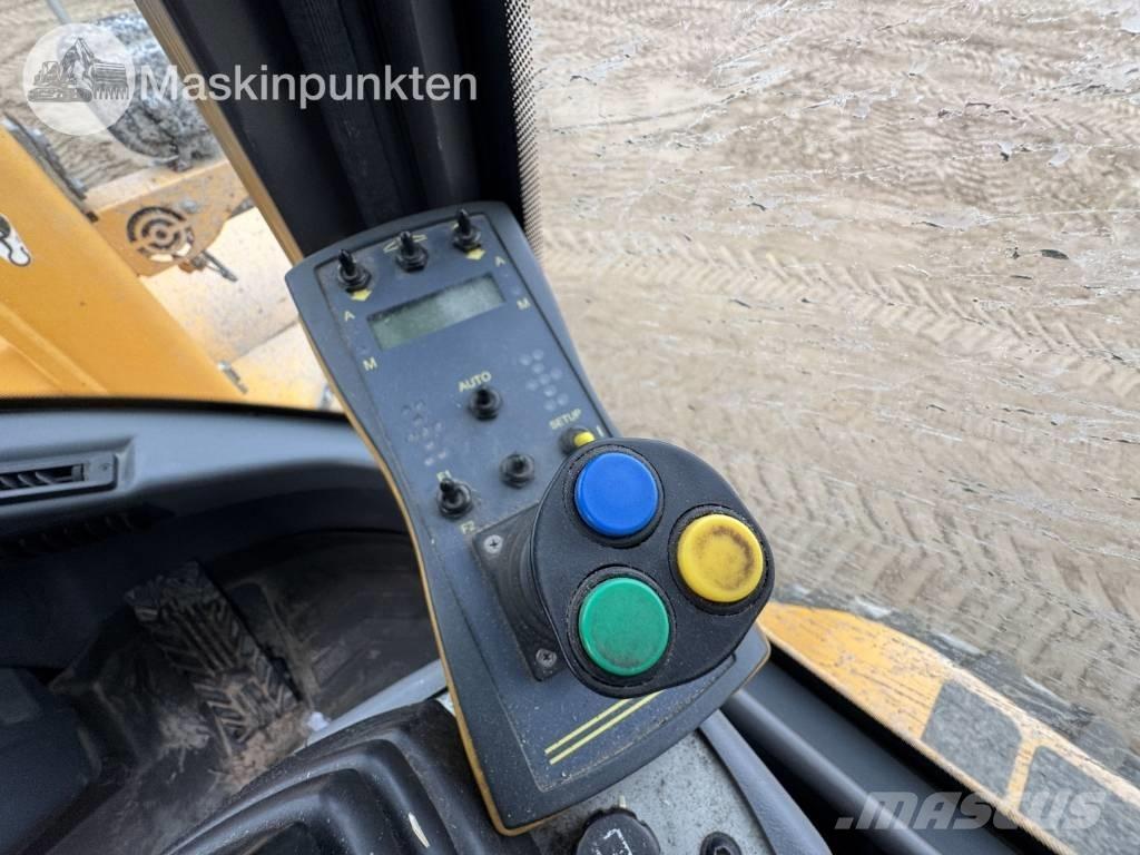 AP Twister lll 2600 Motoniveladoras