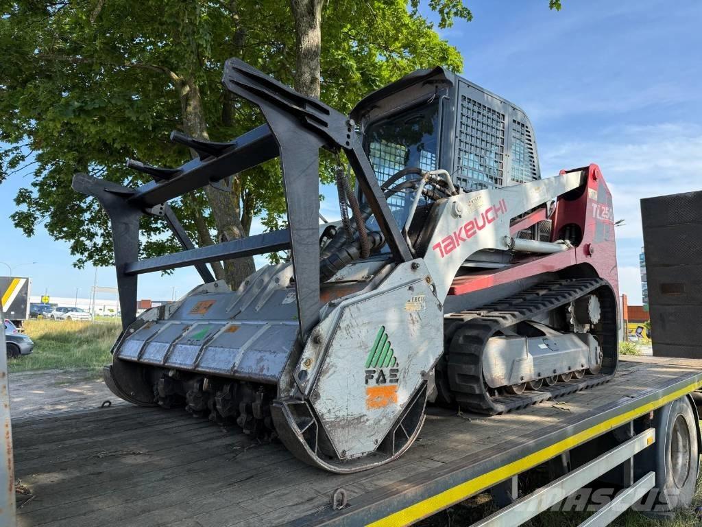 Takeuchi TL 250 Pás Carregadoras de rastos