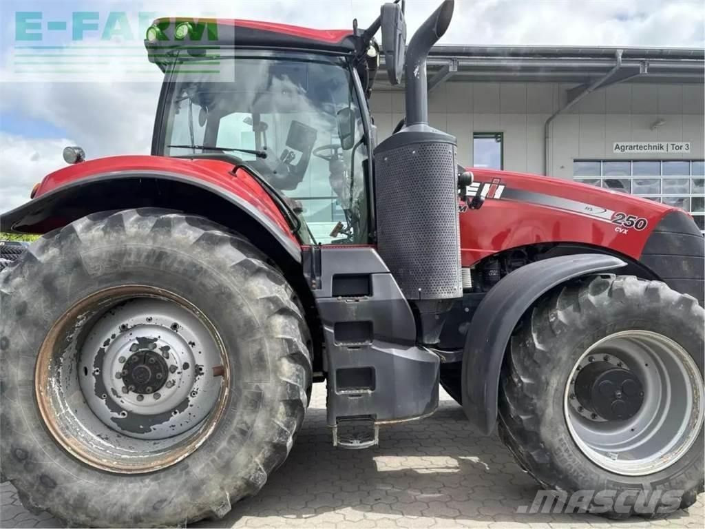 Case IH cvx 310 Tratores Agrícolas usados