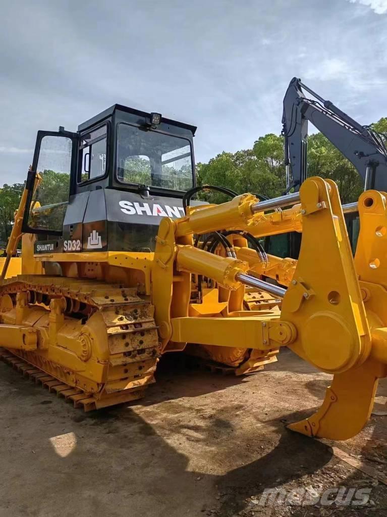 Shantui SD 32 Dozers - Tratores rastos