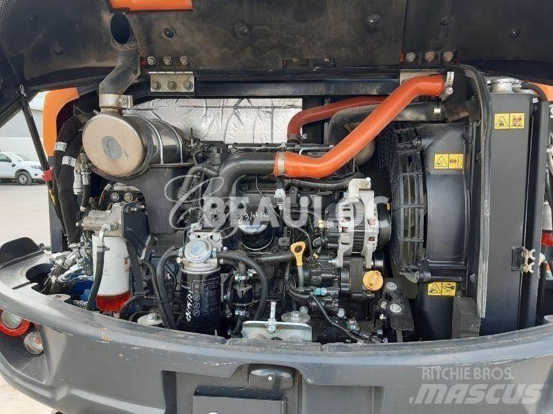 Doosan DX 57 W Escavadoras de rodas