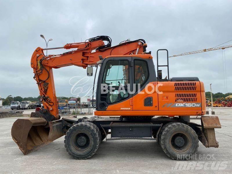 Doosan DX160W Escavadoras de rodas