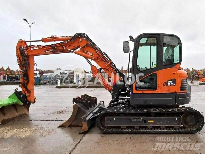 Doosan DX85R Escavadoras de rastos