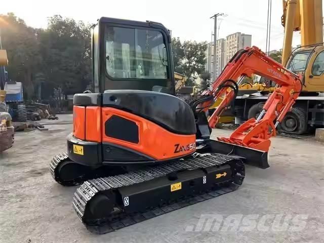 Hitachi ZX 50 Mini Escavadoras <7t