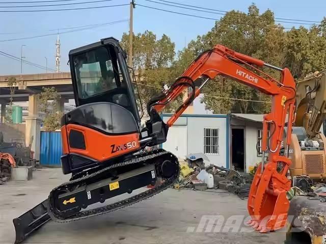 Hitachi ZX 50 Mini Escavadoras <7t