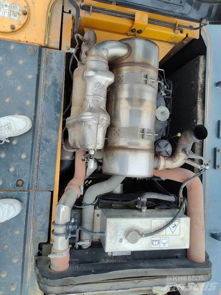 Hyundai HX160 L Escavadoras de rastos