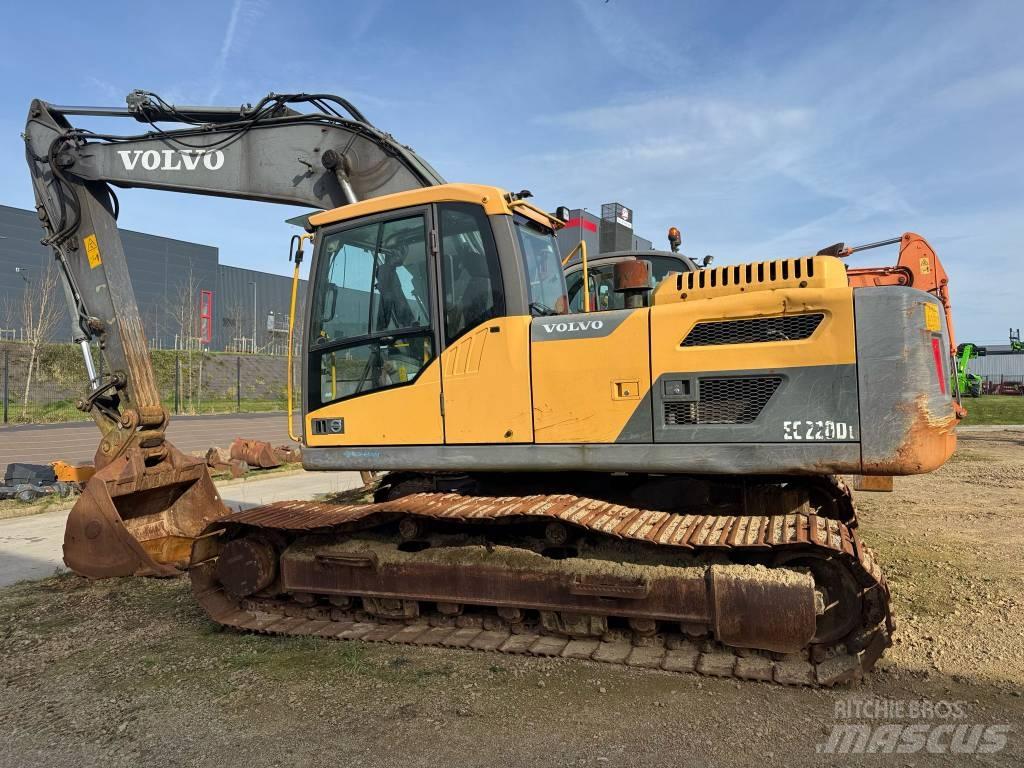 Volvo EC220DL Escavadoras de rastos