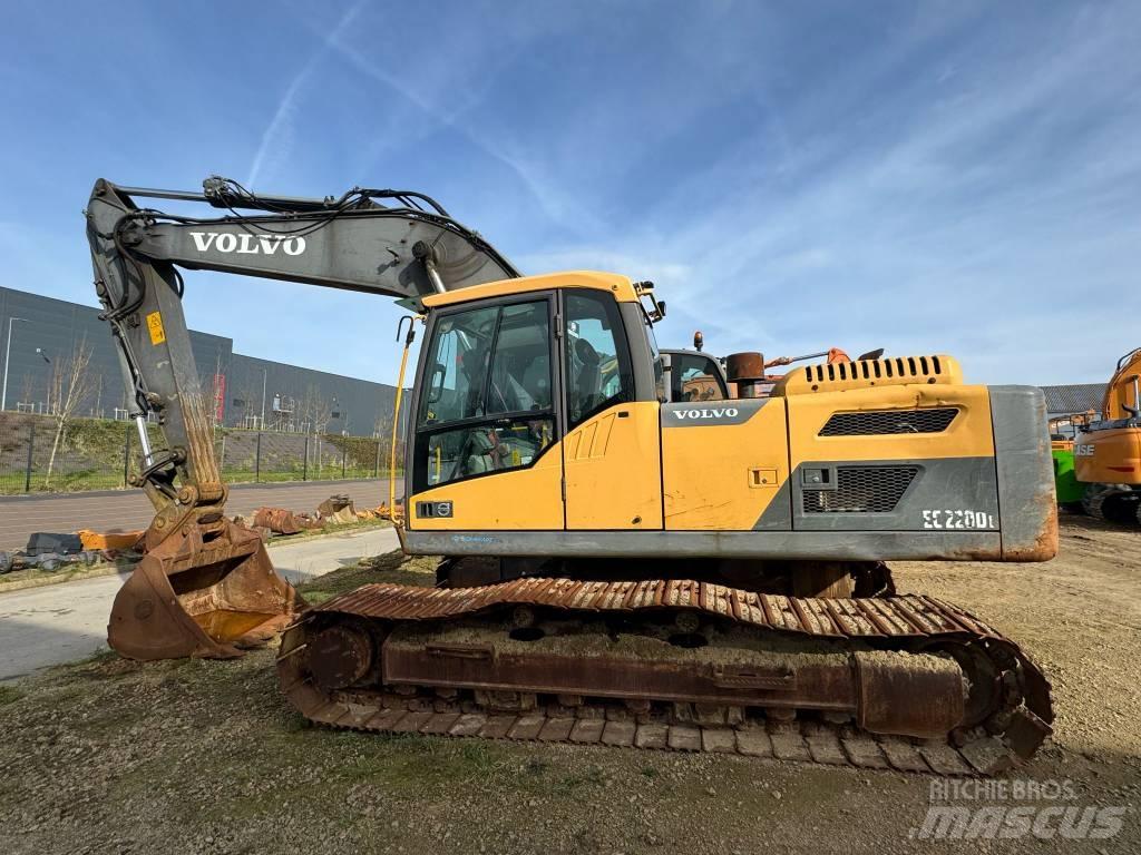 Volvo EC220DL Escavadoras de rastos