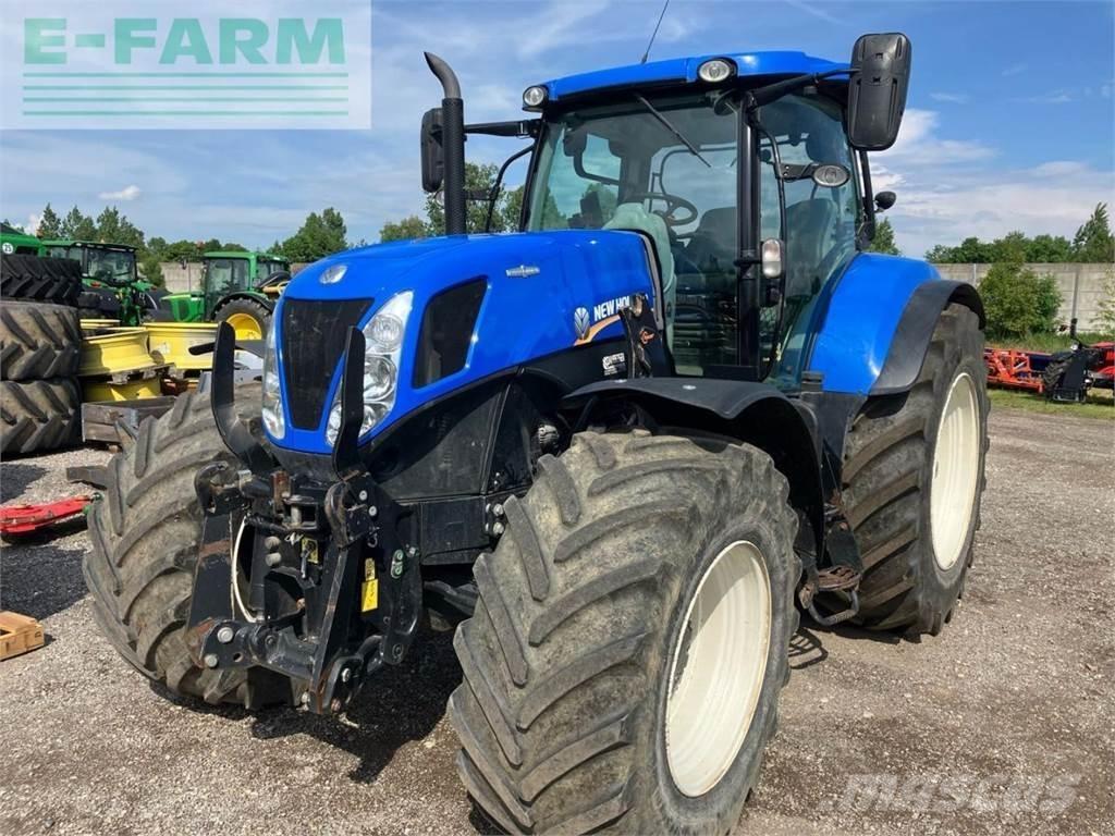 New Holland T7.220 Tratores Agrícolas usados