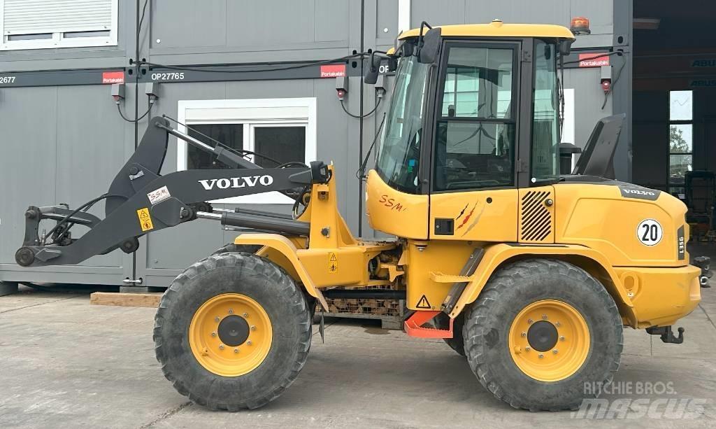 Volvo L 35 G Carregadoras de direcção deslizante