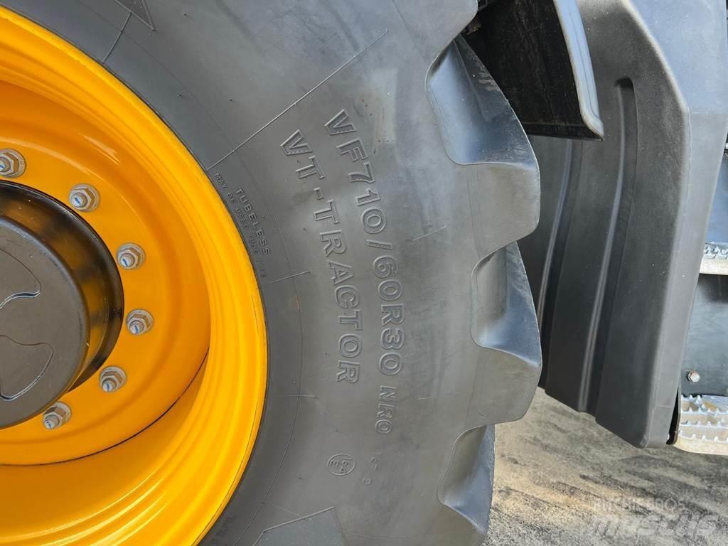 JCB 4220 ICON Tratores Agrícolas usados